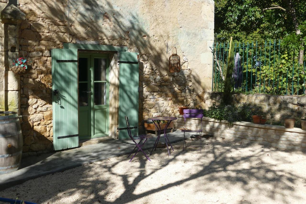 1 Rue Pasquet - 2 Double Rooms In The Main House Beaumont-du-Périgord Kültér fotó