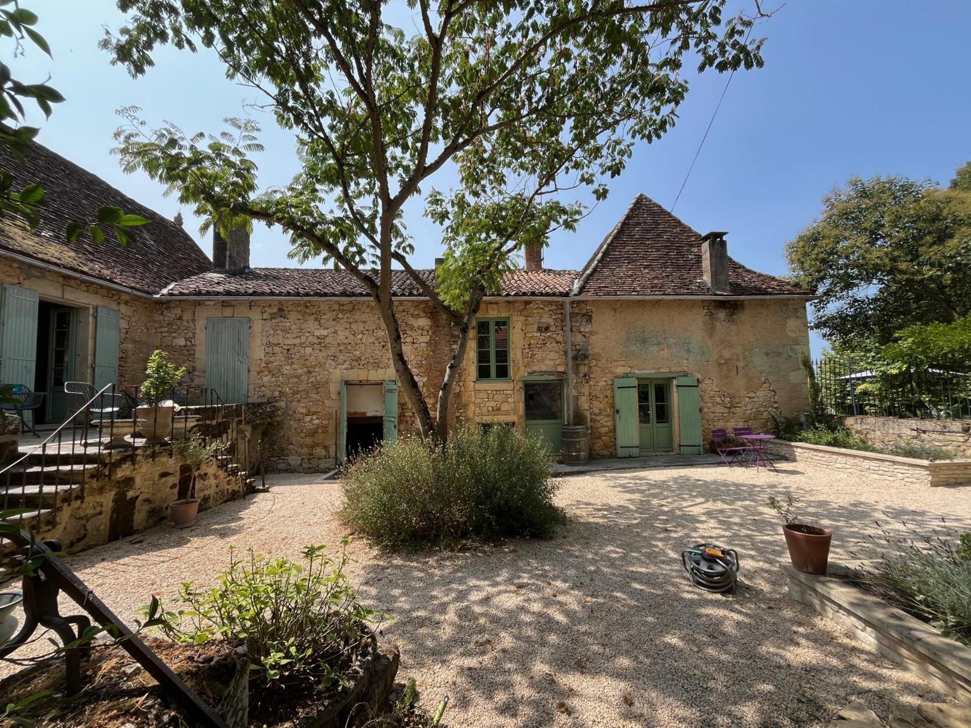 1 Rue Pasquet - 2 Double Rooms In The Main House Beaumont-du-Périgord Kültér fotó